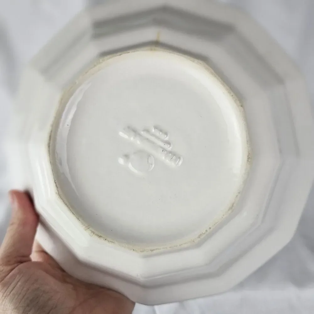 Pfaltzgraff USA Heritage White 9 ''Round Rimmed Vegetable Serving Bowl